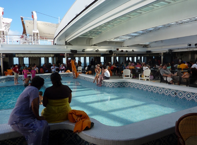 Lunch at the Riviera Pool
